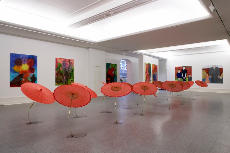 Style: "Color tone - warm"